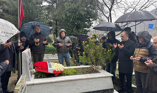 Geyveli Şehit Üst Teğmen Şenol Kamış Mezarı Başında Anıldı.