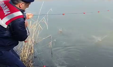 Sakarya Nehrinde 1500 Metre Balık Ağı Yakalandı