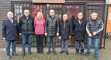 Devalı Yönetim Adapazarı Ozanlar Muhtarını Ziyaret Etti.