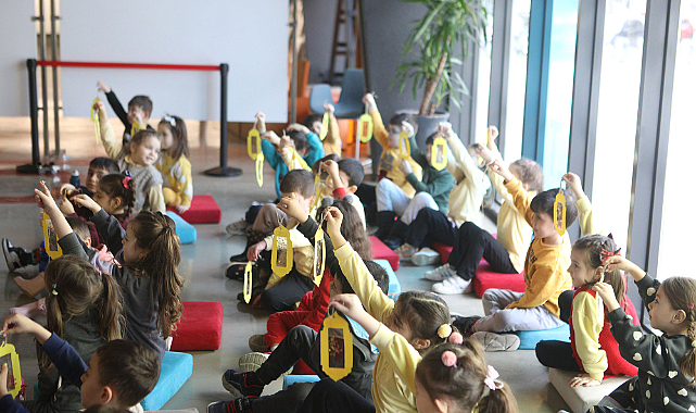 Ramazan’da çocuklar Büyükşehirle neşeye eğlenceye doydu