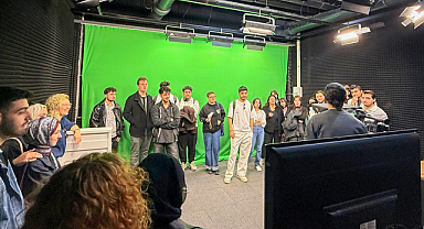 Derslerini SUBÜ Stüdyoları’nda işlediler