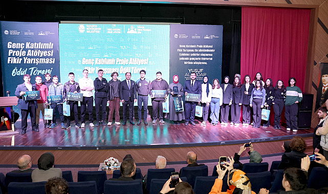 “Uzaydan dünyayı görmek tarifsizdi”